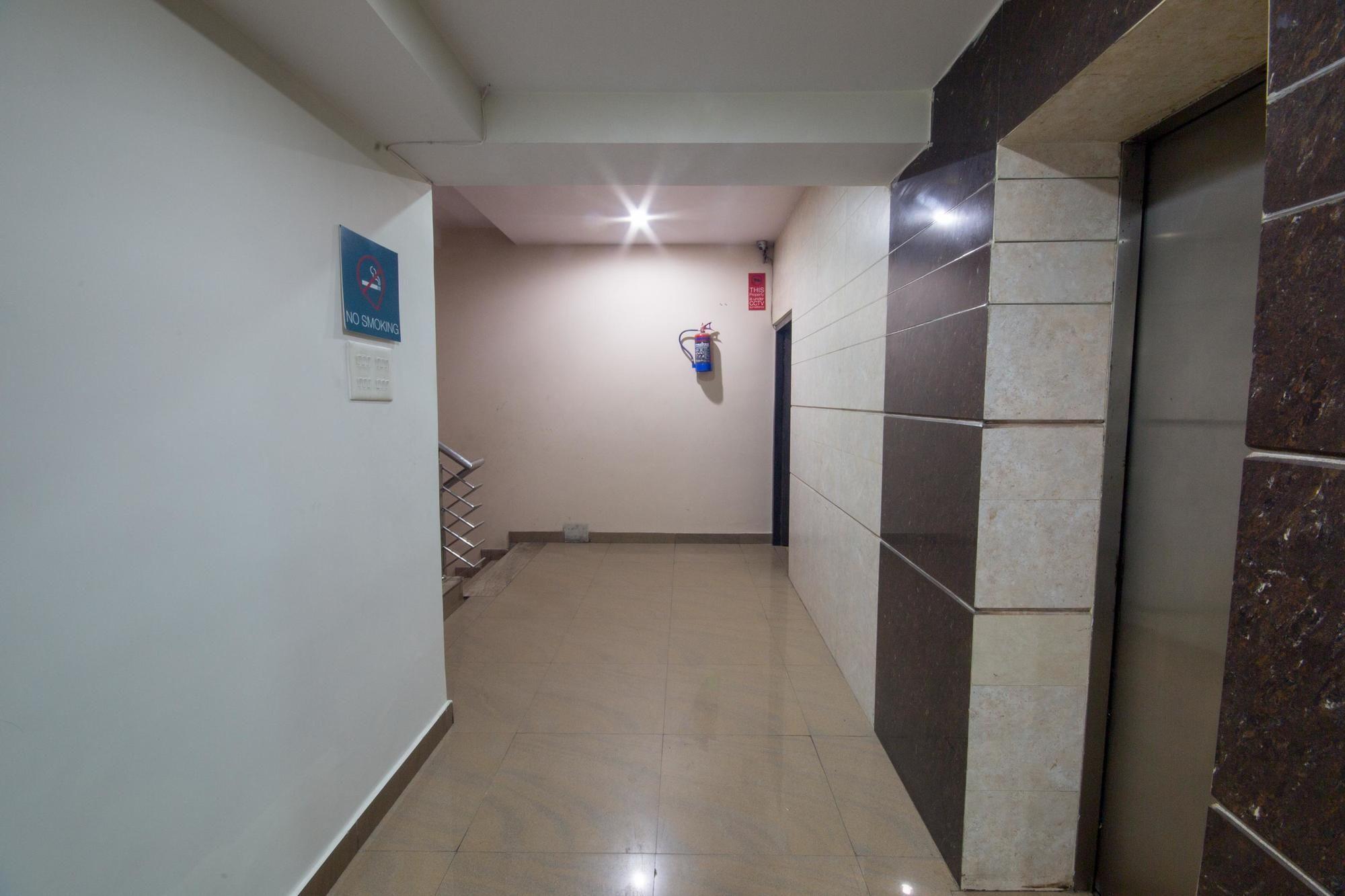 Oyo 1524 Hotel Vaani Continental Kanpur Exterior photo